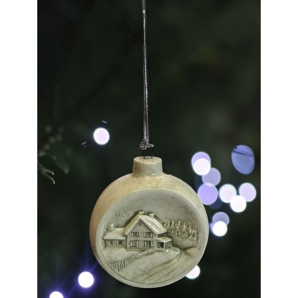 Duncan Enterprises Ornament  Cream 1978 Winter Cabin Relief